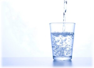 beneficiile consumului de apa